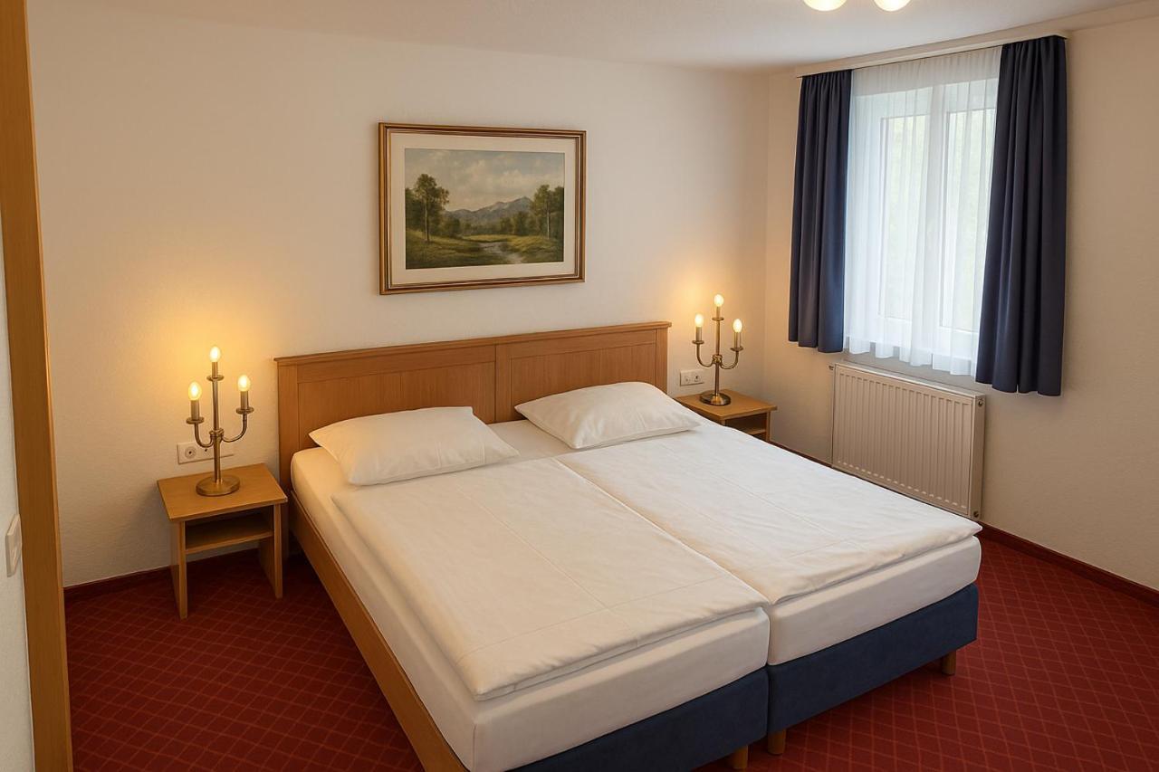Hotel Schillerplatz เออริงเงน ภายนอก รูปภาพ